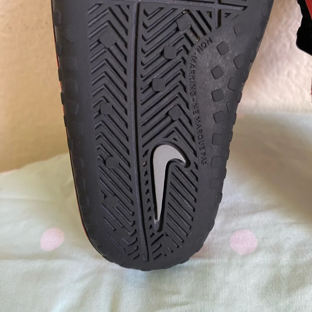 Nike Sunray Protect Black and Red Sandals Baby size 5